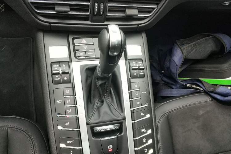 Used Porsche Macan 2021 Macan 2.0T