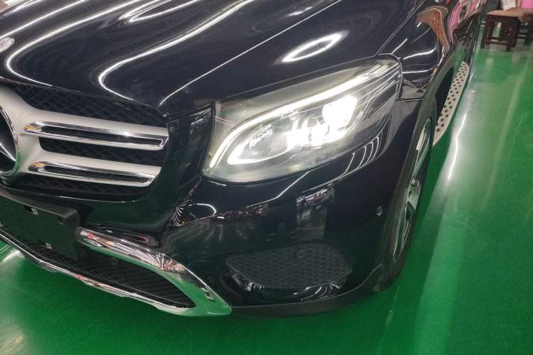 Used Mercedes-Benz GLC 2016 GLC 260 4MATIC Luxury Model
