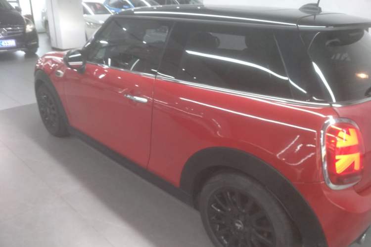 Used  MINI 2018 1.5T COOPER Classic Edition
