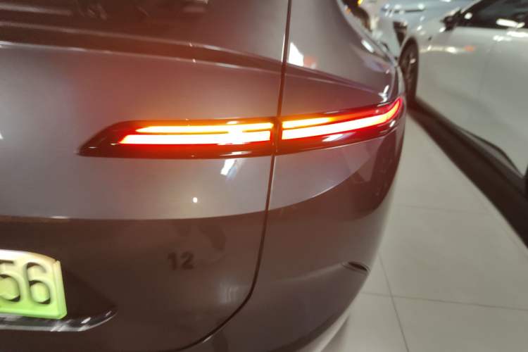 Used  12 2025 Ultra Extended-Range Edition