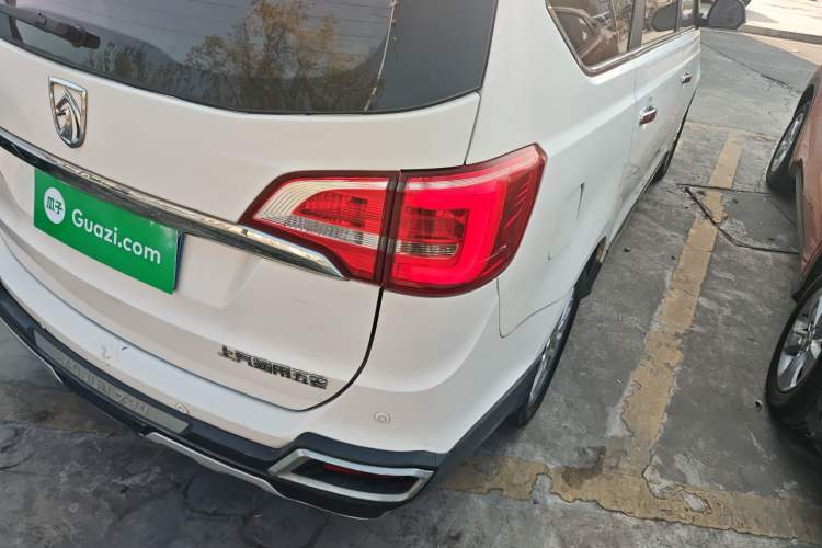 Used Baojun 730 2016 1.5T Manual Comfort Version 7 Seats