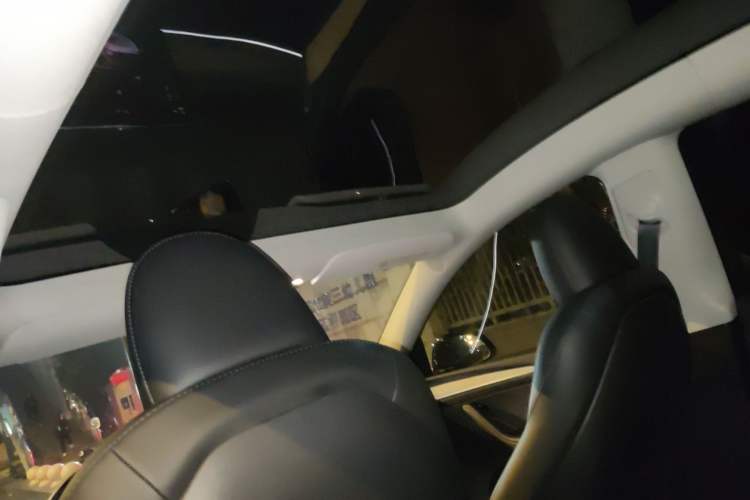 Used Tesla Model Y 2024 Long-Range All-Wheel-Drive Version