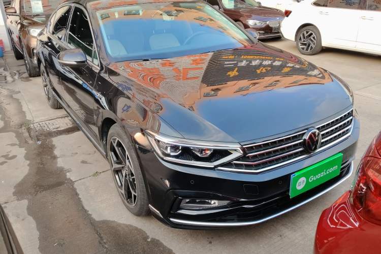 Used Volkswagen Magotan 2023 2 Million Units Commemorative Edition 330TSI DSG Luxury Version
