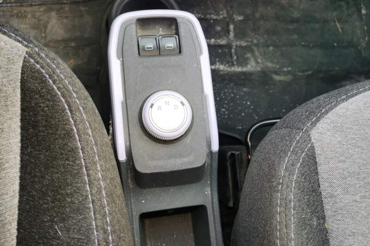 Used Chery QQ Ice Cream 2022 170km Sundae Phosphate Lithium-Ion
