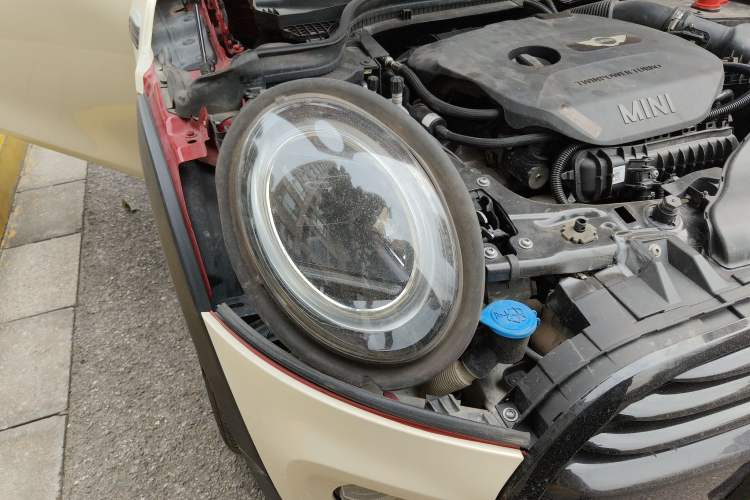 Used  MINI 2016 1.5T COOPER
