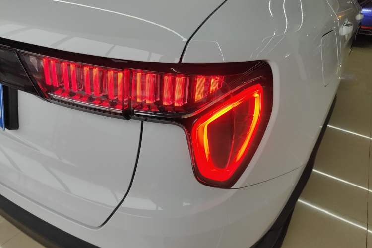 Used Lynk & Co 01 2017 2.0T Two-Wheel Drive Pro Edition
