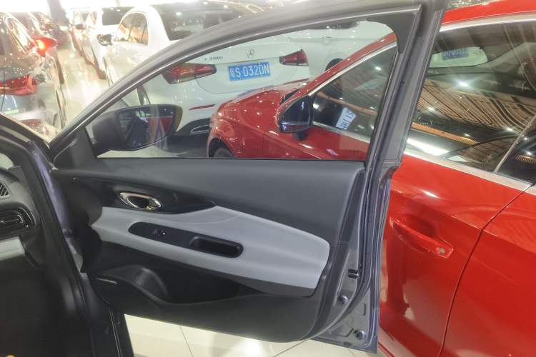 Used GAC Trumpchi EMPOW 2021 270T DCT J16 Version
