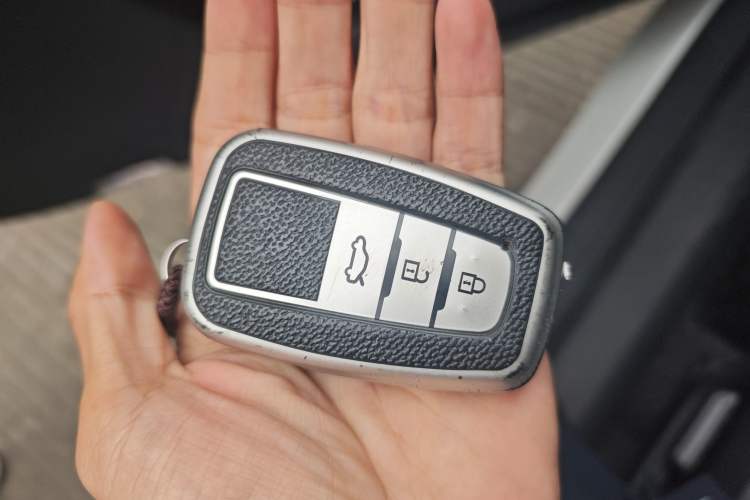 Used Toyota Avalon 2022 2.0L Luxury Edition
