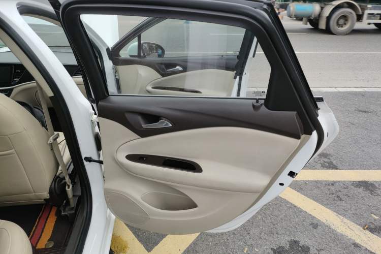 Used Buick Verano 2017 Sedan 15S Manual Entry-Level Model
