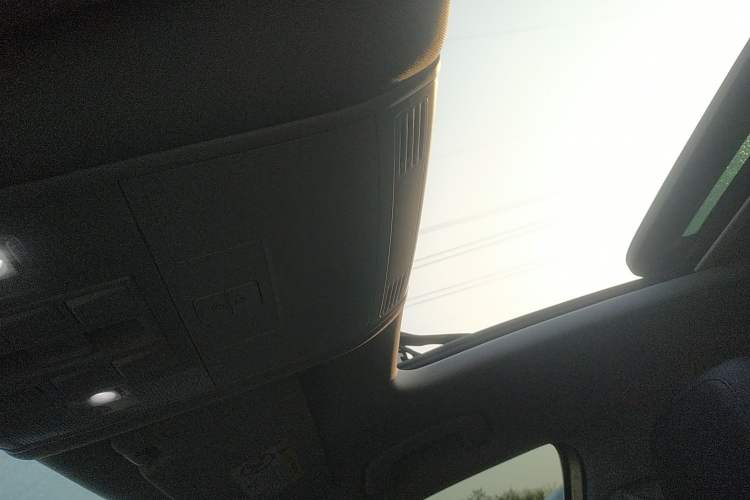 Used Volkswagen Magotan 2018 Facelift 330TSI DSG Luxury Model
