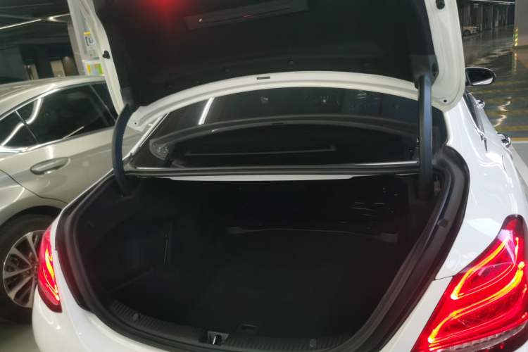 Used Mercedes-Benz C-Class 2018 C 180 L Fashion Edition Sport Version
