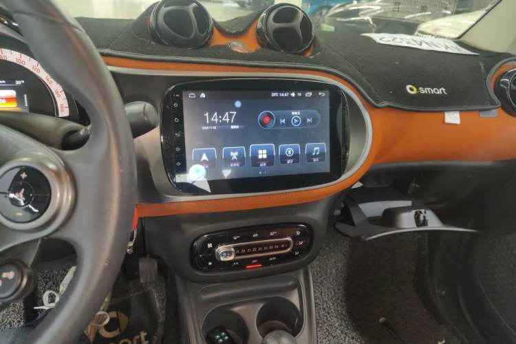 Used  fortwo 2015 1.0L 52 kW Hardtop Passion Edition
