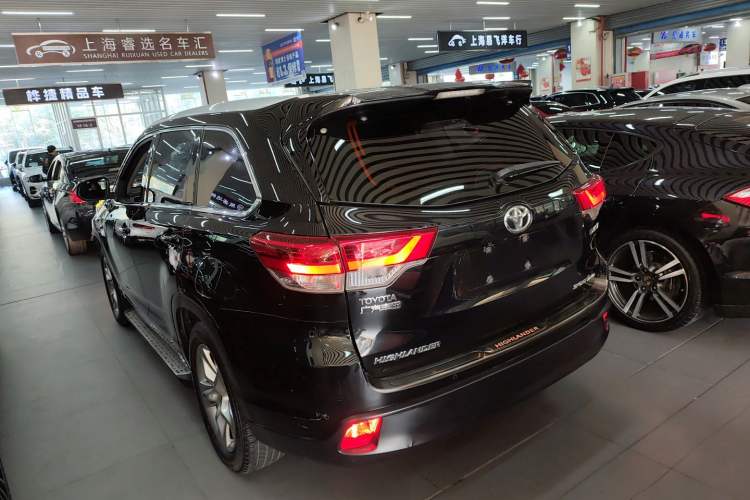 Used Toyota Highlander 2018 2.0T Four-Wheel Drive Prestige Version 7 Seats China V Emission Standard
