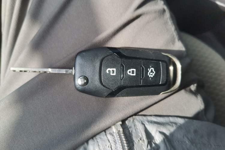 Used Ford Escort 2015 1.5L Manual Comfort Model
