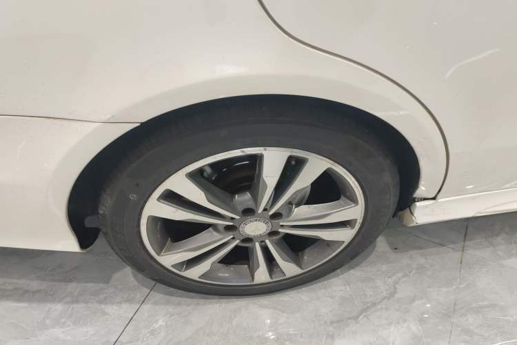 Used Mercedes-Benz E-Class 2015 Facelift E 200 L Sport Edition
