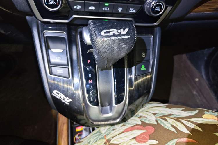 Used Honda CR-V 2017 240TURBO CVT Front-Wheel Drive Fashion Edition
