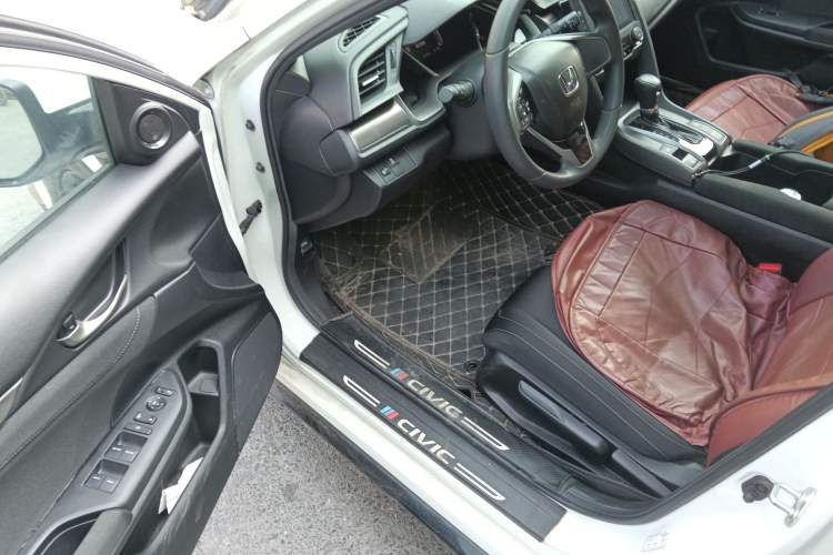 Used Honda Civic 2021 HATCHBACK 220TURBO CVT New Trendsetter