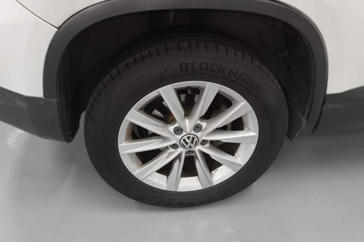 Used Volkswagen Tiguan 2017 300TSI Automatic Two-Wheel Drive Silk Road Comfort Edition
