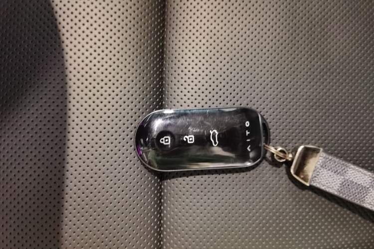 Used Hima AITO M5 2022 Extended-Range Four-Wheel Drive Ultimate Edition
