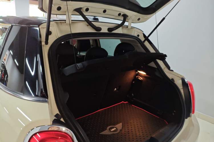 Used  MINI 2016 1.5T COOPER Five-Door Edition