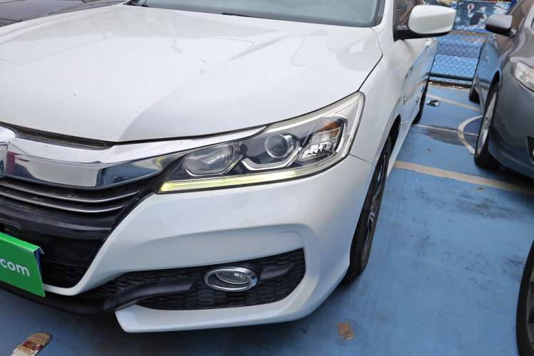 Used Honda Accord 2016 2.0L Comfort Edition
