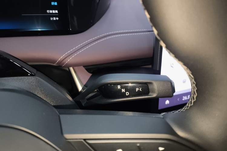 Used  SU7 2024 Rear-Drive Long-Range Intelligent Driving Version
