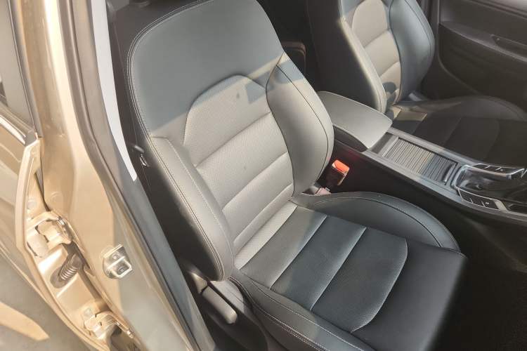 Used Geely Auto Emgrand 2020 1.5L CVT Upward Version
