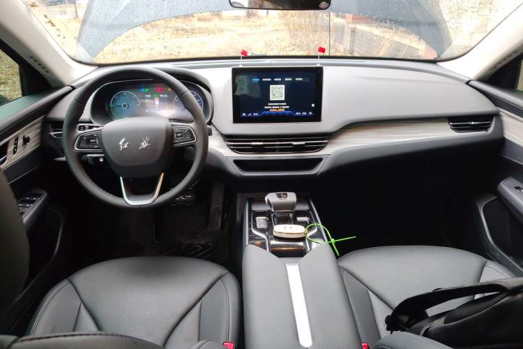 Used Hongqi E-QM5 2024 610 km PLUS
