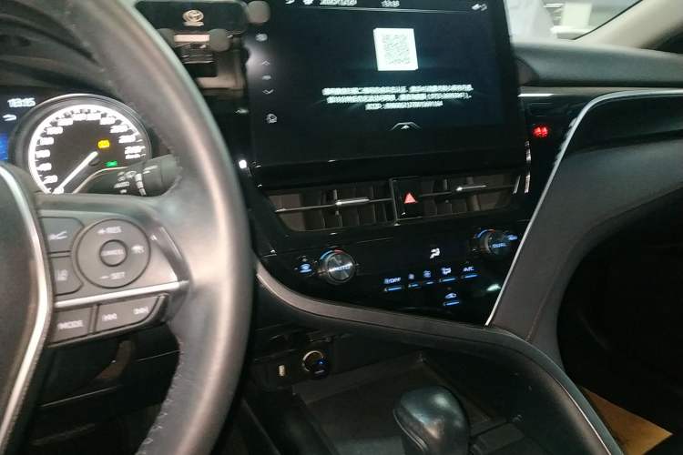 Used Toyota Camry 2021 2.0G Luxury Edition
