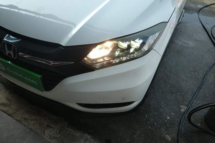 Used Honda Vezel 2015 1.8L CVT 2WD Luxury Model