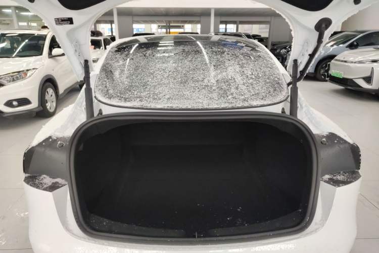 Used Tesla Model 3 2023 Rear-Wheel-Drive Version