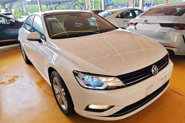 Used Volkswagen Lamando 2015 330TSI DSG Comfort Edition
