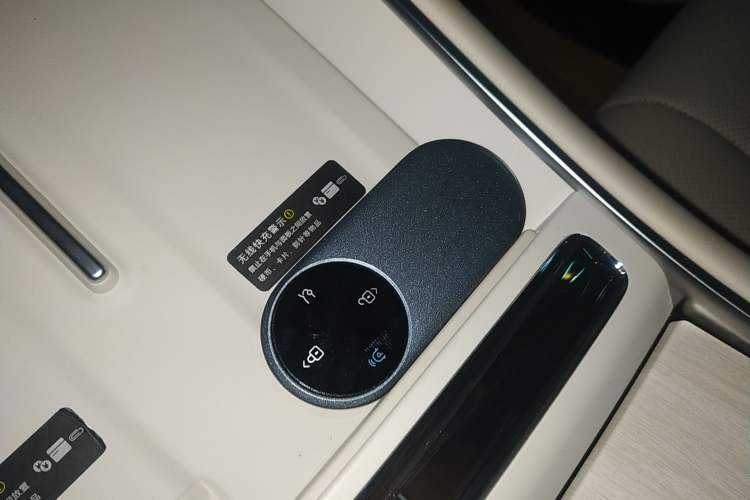 Used Hima Luxeed S7 2025 705 km Pro
