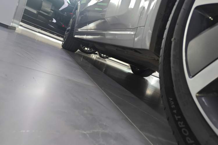 Used Li Auto L8 2023 Pro Model
