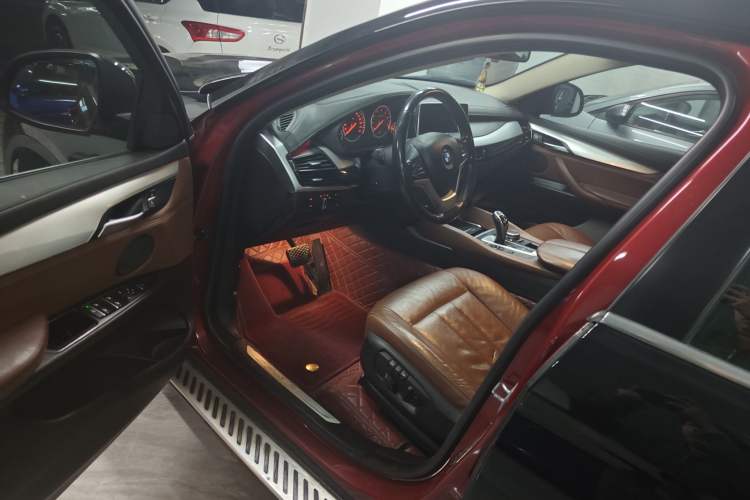 Used BMW X6 2015 xDrive35i Leading Model