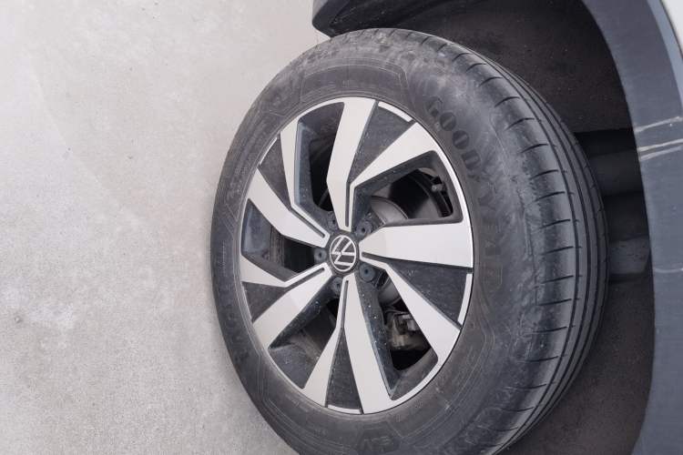 Used Volkswagen Tayron 2020 330TSI Two-Wheel Drive Luxury Smart Connectivity Version
