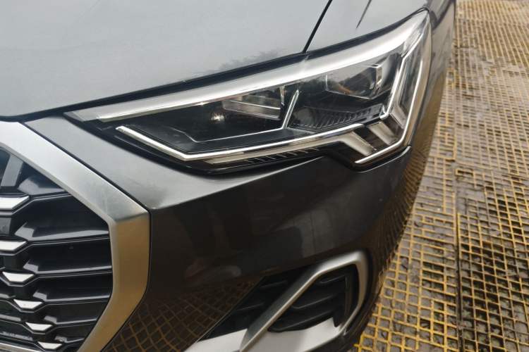 Used Audi Q3 2021 35 TFSI Fashion Dynamic Model