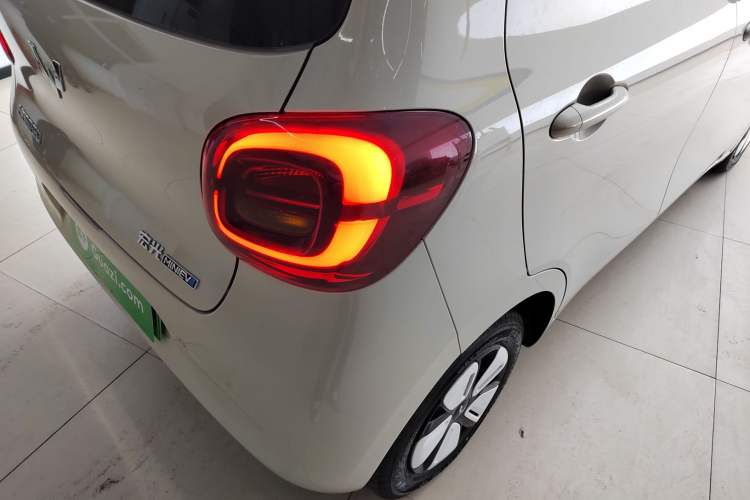 Used Wuling Hongguang MINIEV 2025 Four-Door Version Advanced Edition
