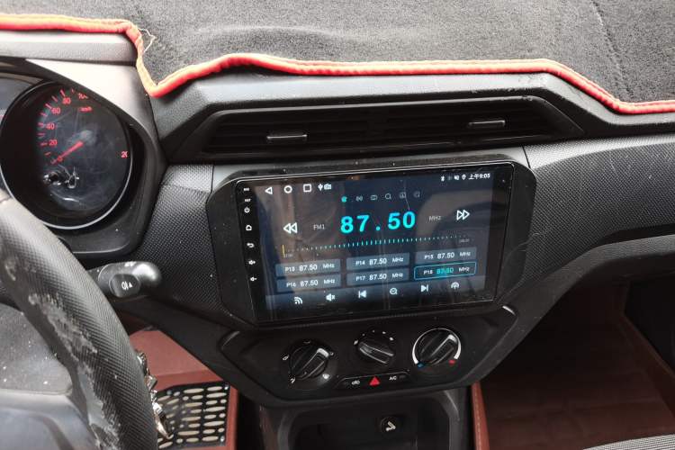 Used Wuling Hongguang 2019 1.5L S Basic Version China VI Standard LAR
