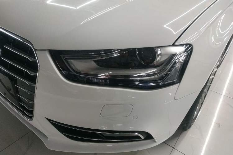 Used Audi A4L 2016 35 TFSI Collector's Edition Automatic Standard Model
