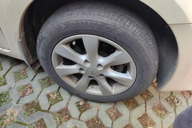 Used Nissan Tiida 2014 1.6L Manual Smart Model
