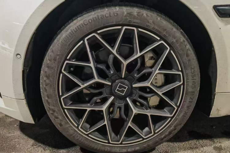 Used Zeekr 007 2024 Rear-Drive Intelligent Driving Version 75 kWh
