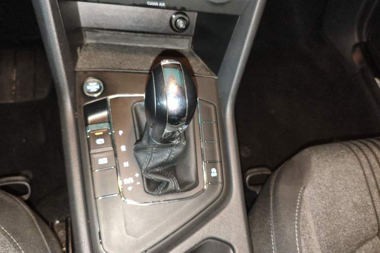 Used Volkswagen Tharu 2022 280TSI Two-Wheel Drive Trend Edition
