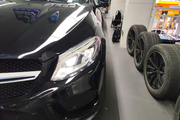 Used Mercedes-Benz GLE Coupe 2015 GLE 320 4MATIC Coupe SUV
