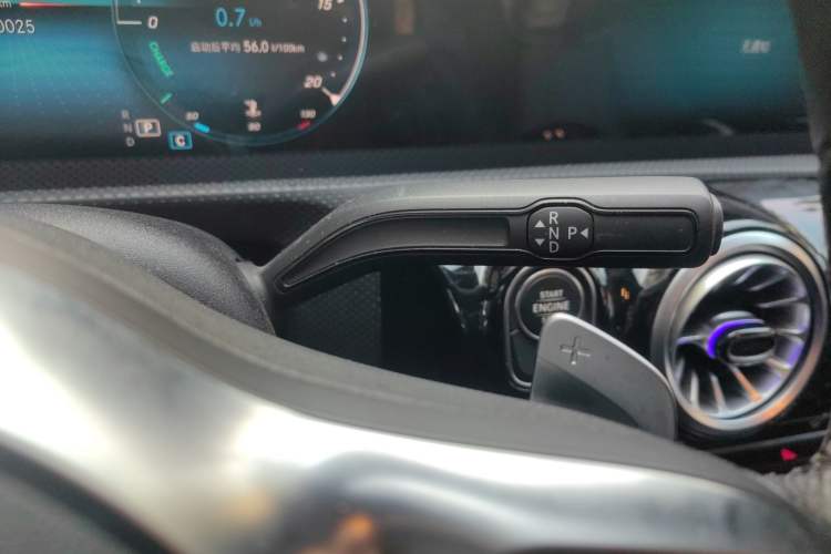 Used Mercedes-Benz A-Class 2022 Second Facelift A 200 L Sport Sedan Fashion Version
