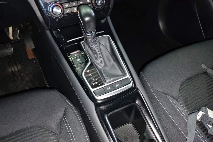 Used Roewe RX3 2020 1.6L CVT 4G Connected Ultra-Fun Elite Edition
