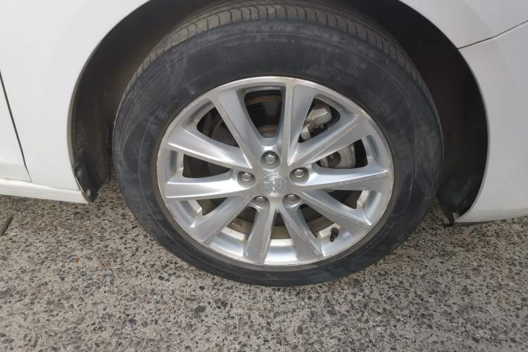 Used Buick Verano 2017 Sedan 20T Dual-Clutch Leading Model
