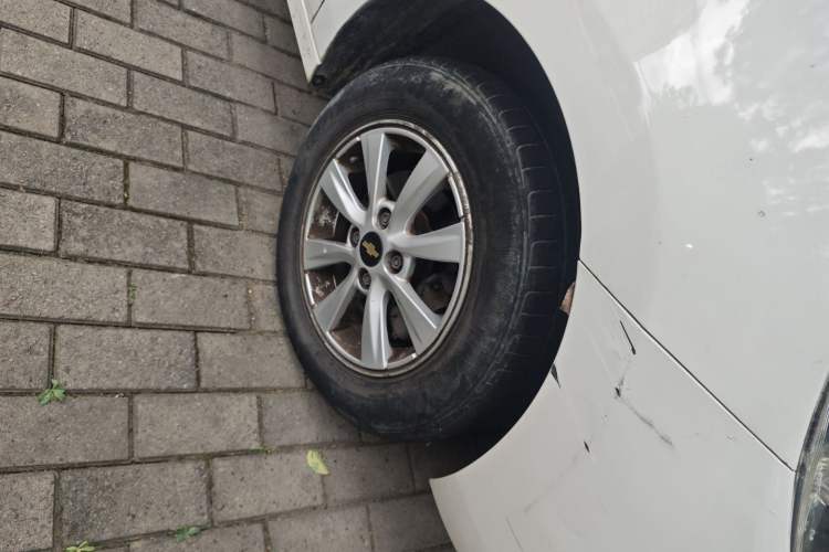 Used Chevrolet Lova RV 2016 1.5L Manual Comfort Edition