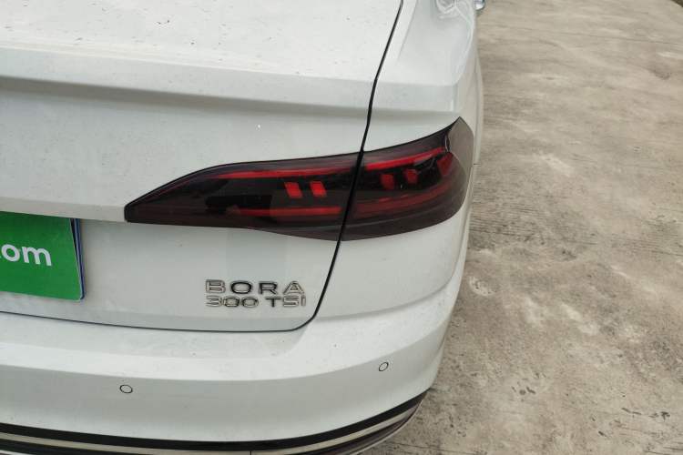 Used Volkswagen Bora 2023 300TSI DSG Prestige Edition
