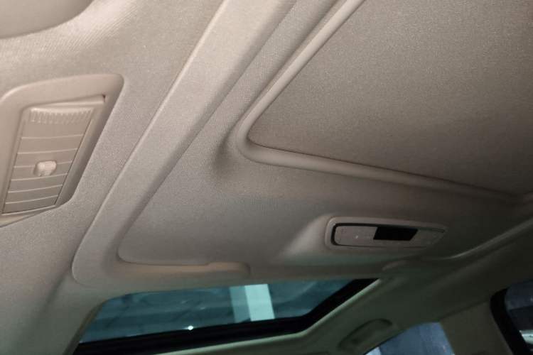 Used Buick GL8 2022 ES Landtrek 653T Smart Flagship Model
